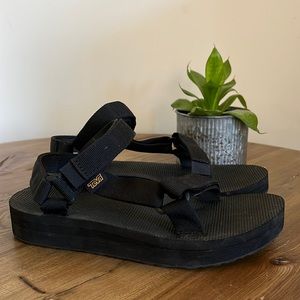 🖤 Teva Midform Universal in black